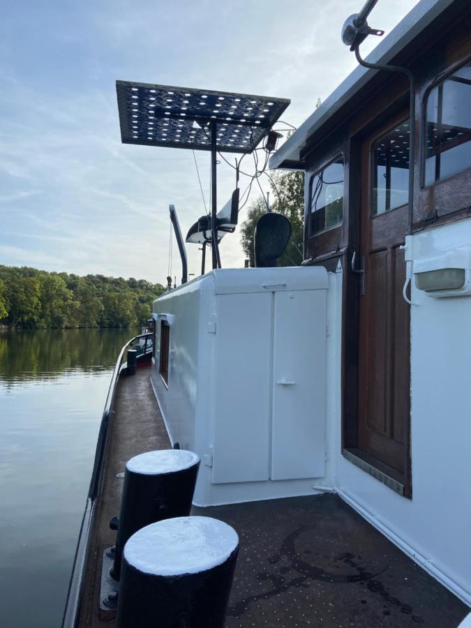 Studio Sur La Peniche Santa Julia A Chantilly Insolys Saint-Leu-d'Esserent Exterior photo